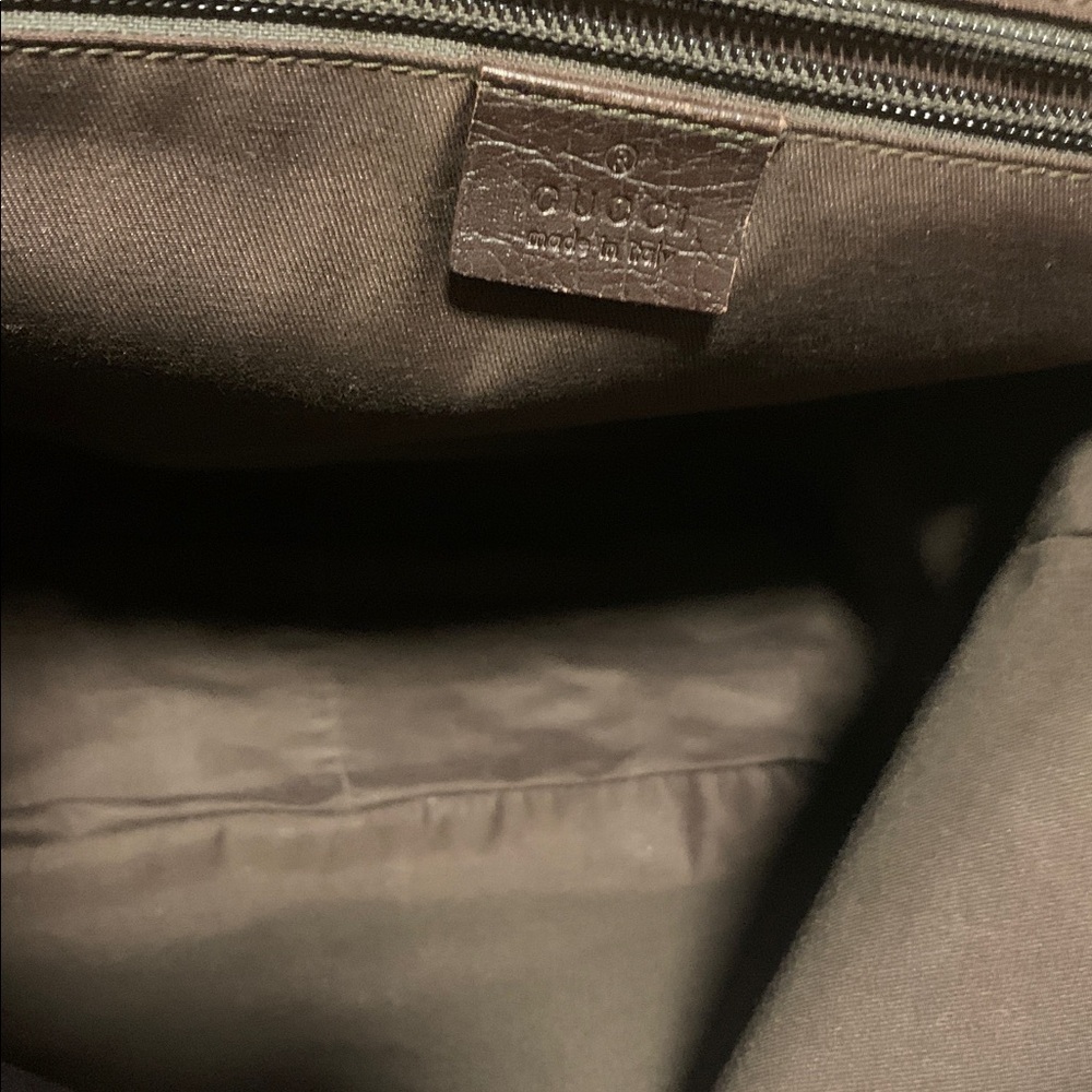 Gucci  GG Canvas Messenger bag with COA - Picture 11 of 16